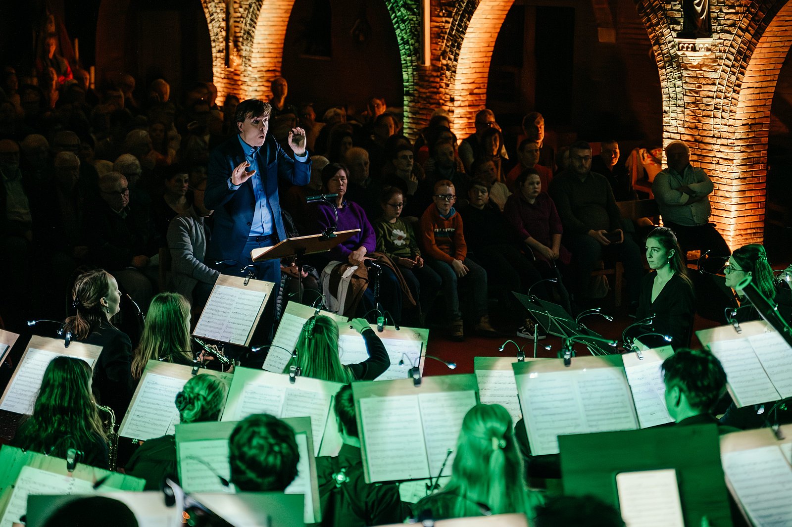25/11/2023 Essentia presents SPOTLIGHT ©FotografILS