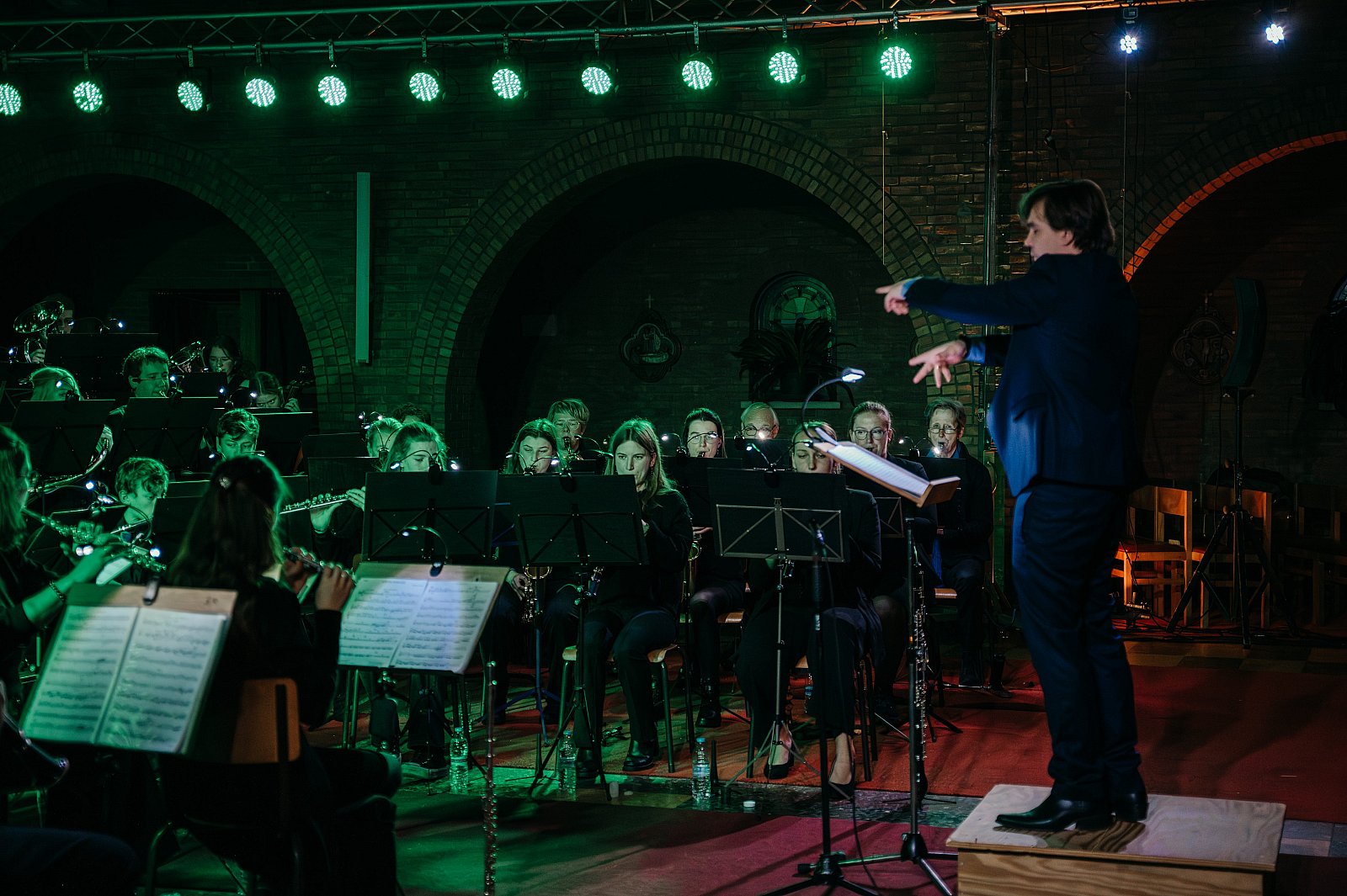 25/11/2023 Essentia presents SPOTLIGHT ©FotografILS