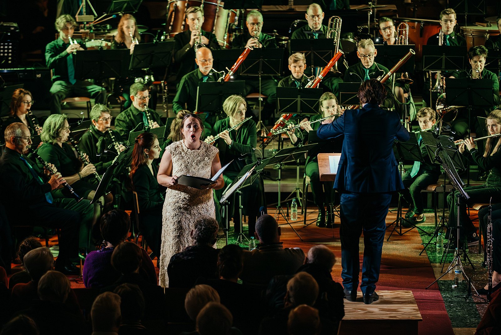 25/11/2023 Essentia presents SPOTLIGHT ©FotografILS