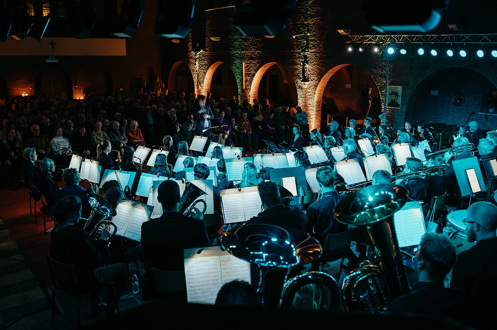 25/11/2023 Essentia presents SPOTLIGHT ©FotografILS