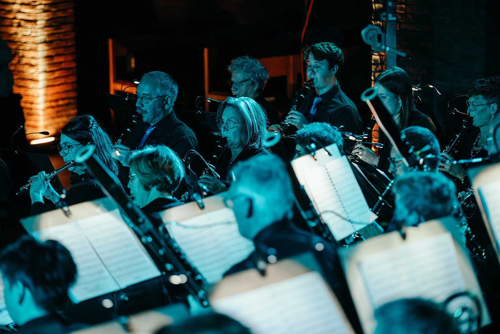 25/11/2023 Essentia presents SPOTLIGHT ©FotografILS
