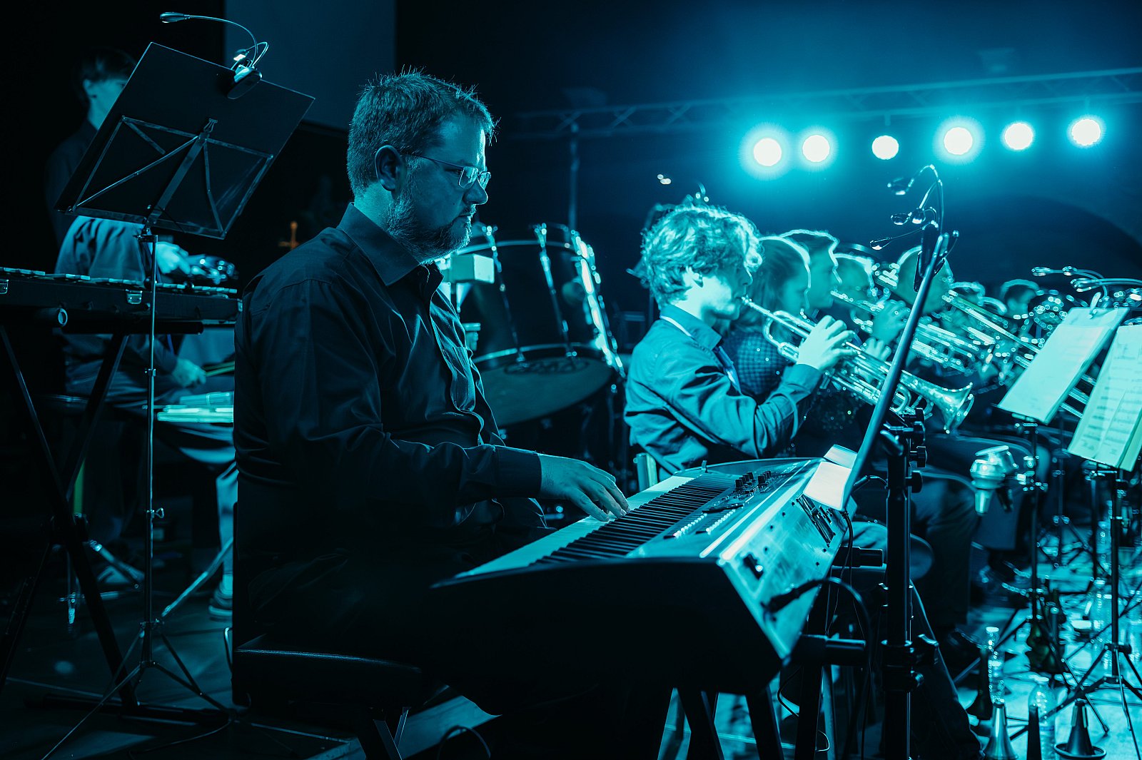 25/11/2023 Essentia presents SPOTLIGHT ©FotografILS