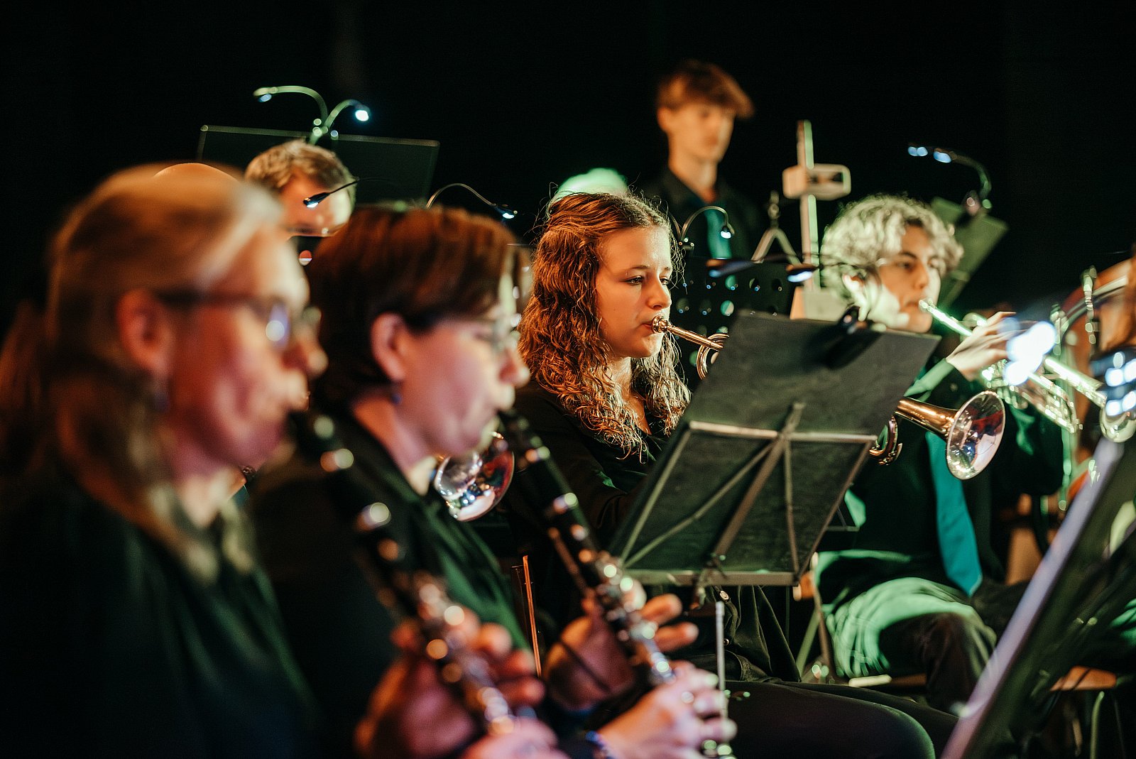 25/11/2023 Essentia presents SPOTLIGHT ©FotografILS