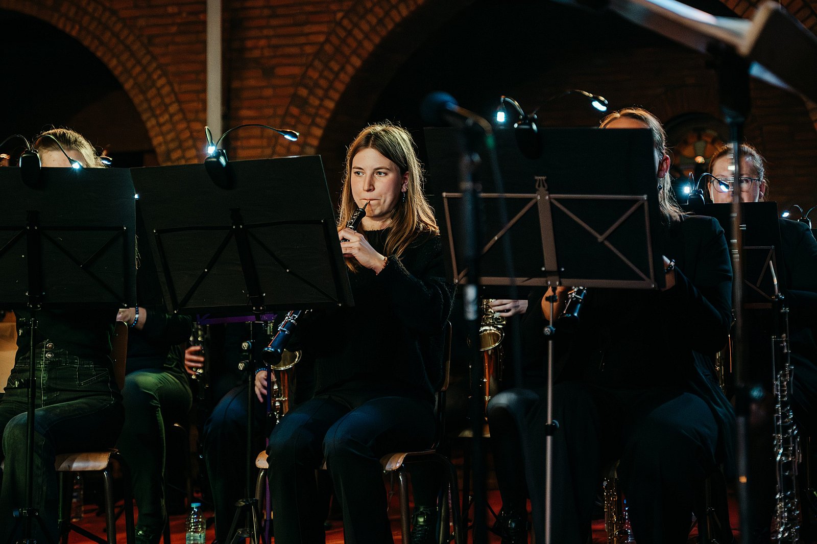 25/11/2023 Essentia presents SPOTLIGHT ©FotografILS