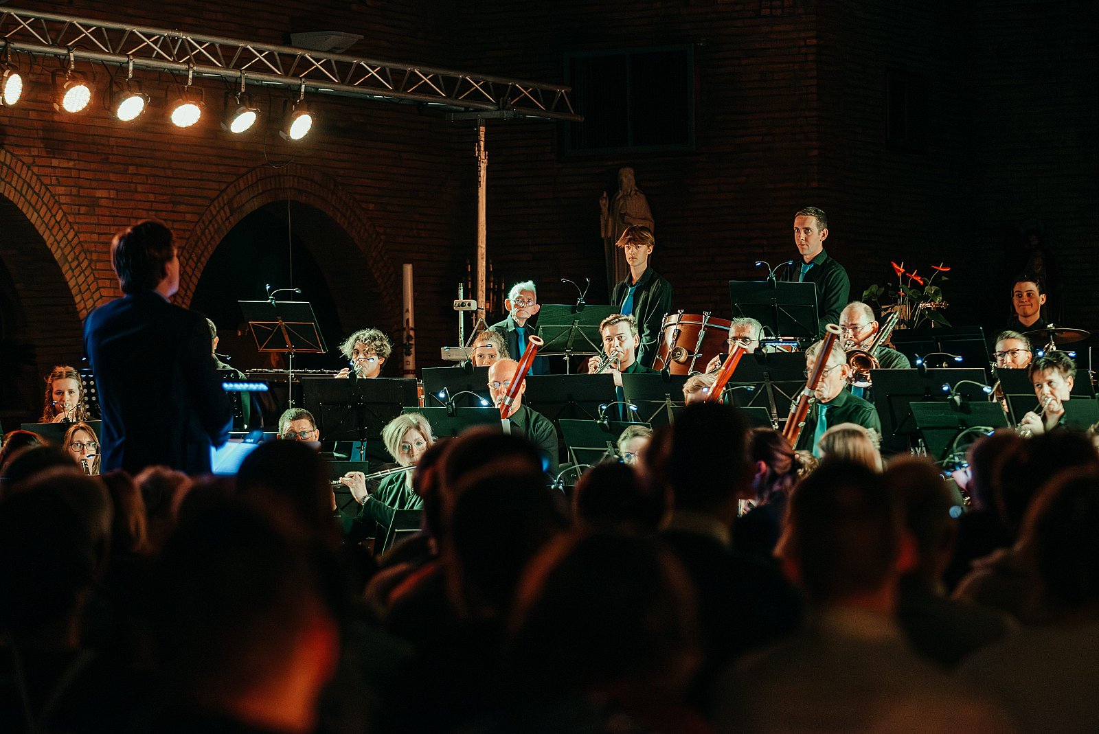 25/11/2023 Essentia presents SPOTLIGHT ©FotografILS