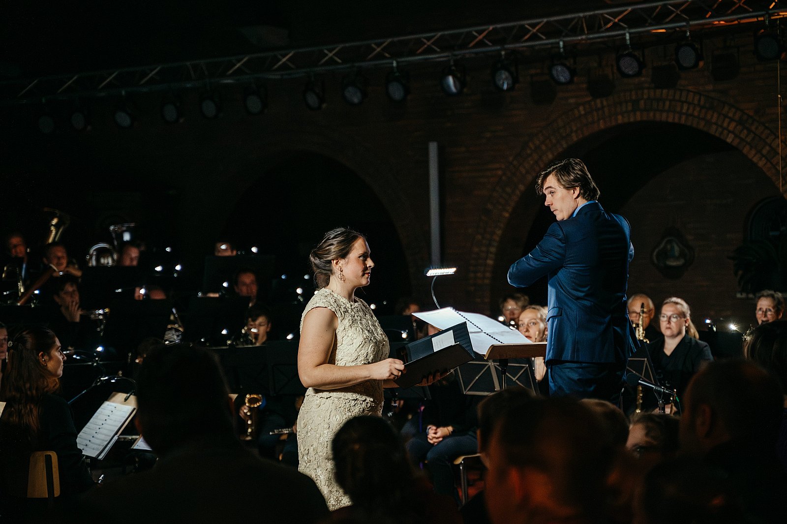 25/11/2023 Essentia presents SPOTLIGHT ©FotografILS
