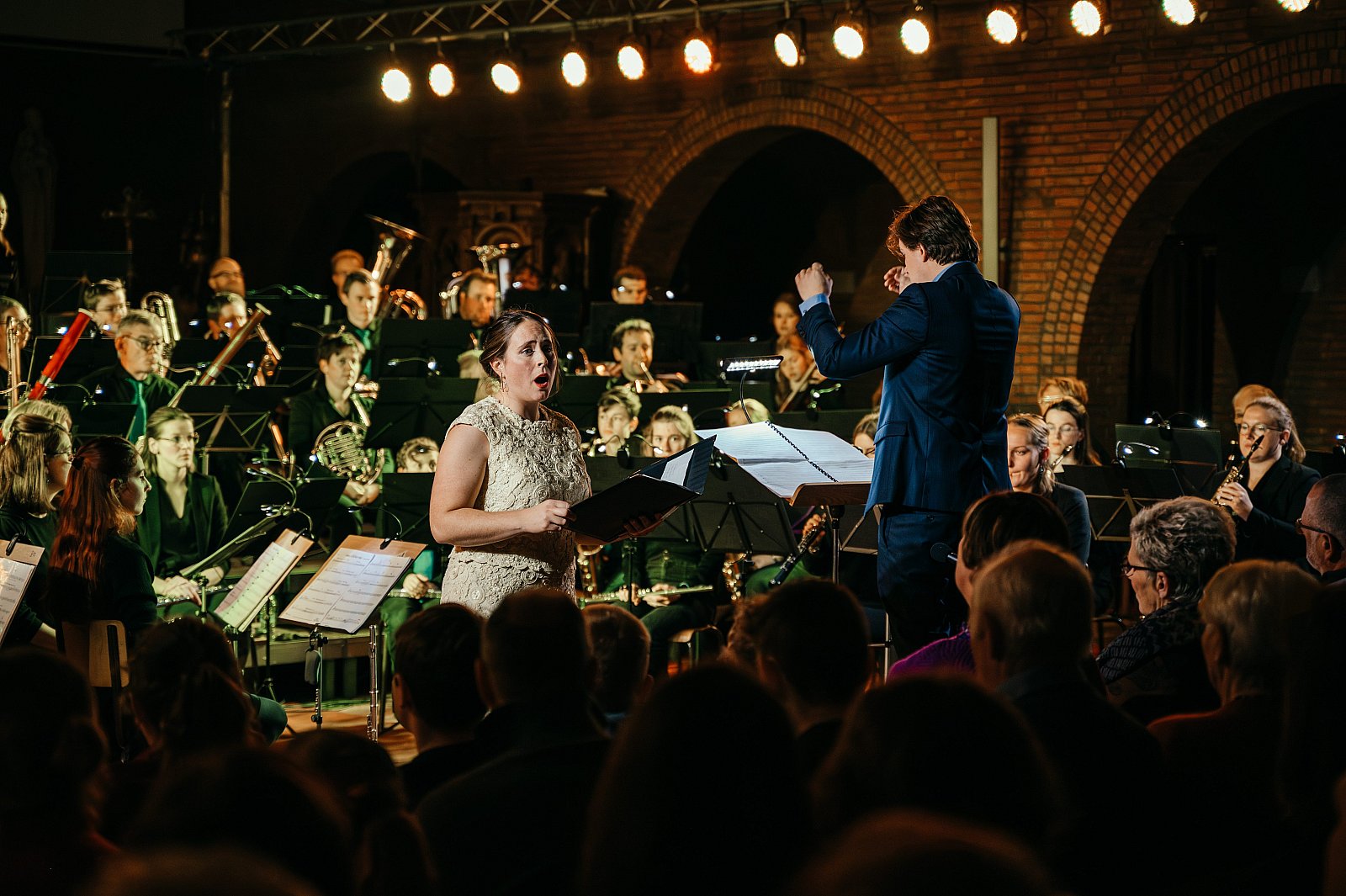 25/11/2023 Essentia presents SPOTLIGHT ©FotografILS