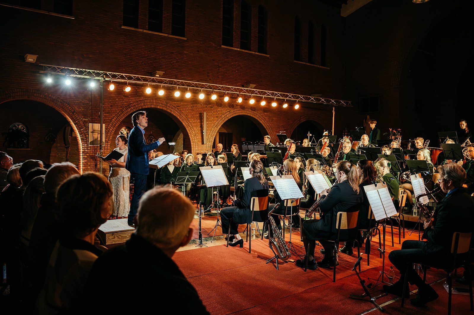 25/11/2023 Essentia presents SPOTLIGHT ©FotografILS